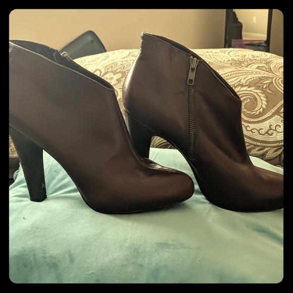 Jessica Simpson boots - Picture 1 of 3